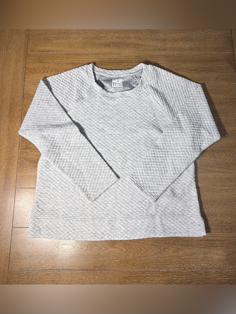 MUK LUKS Women’s Light Gray Quilted Crewneck Sweater size Large